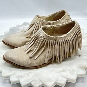 Coconuts By Matisse Woman’s Bayou Fringe Ankle Boots Sz 8M Faux Suede Booties